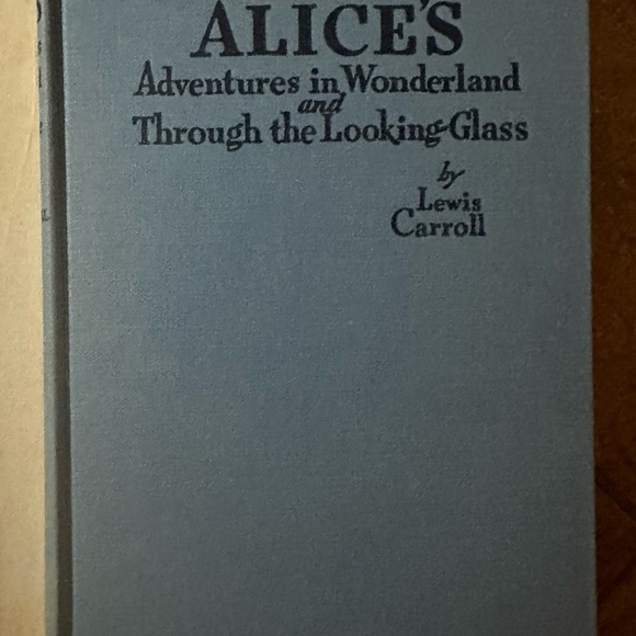 Alice in Wonderland & Through the Looking Glass vintage hardcover & dust jacket - Picture 3 of 8